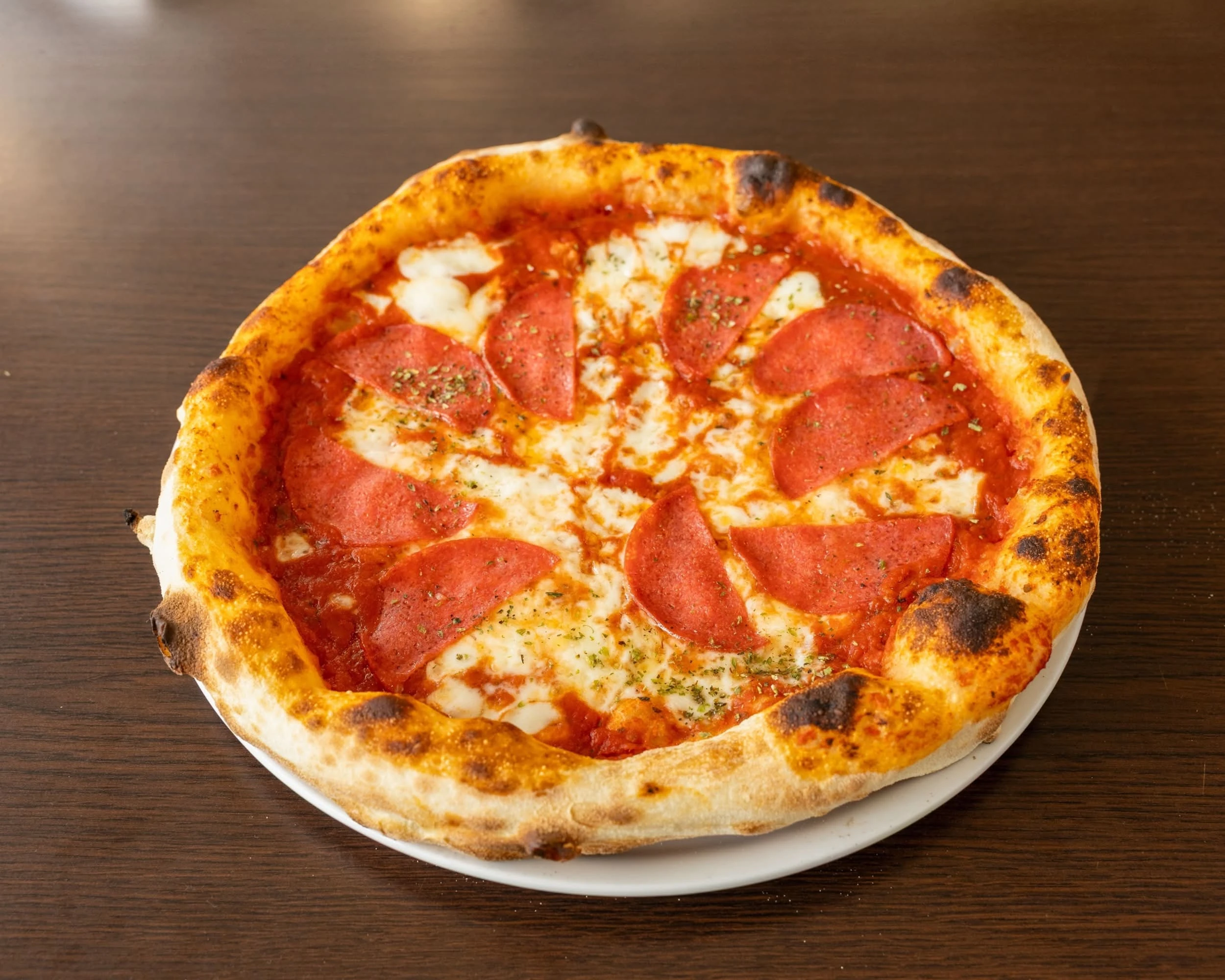 Pizza Margherita mit Mozzarella