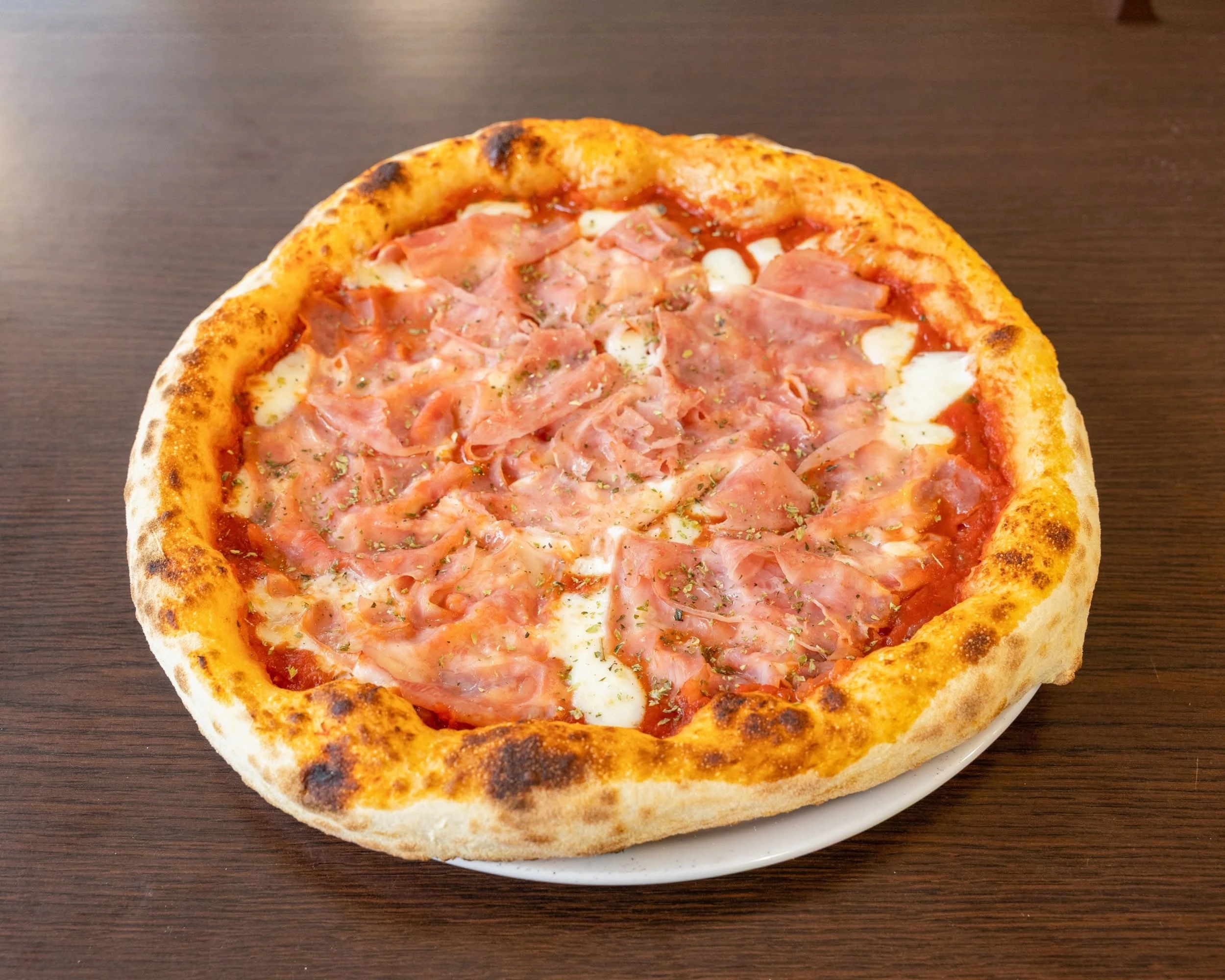 Pizza Tonno mit Thunfisch